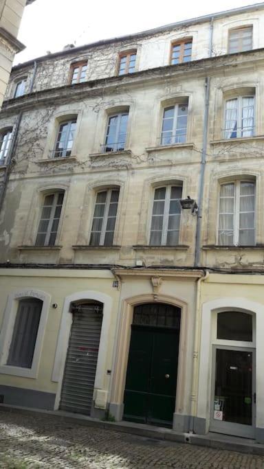 Renove, Vue Sur Palais Des Papes, Terrasse Et Wifi Troisieme Etage Apartamento Avinhão Exterior foto