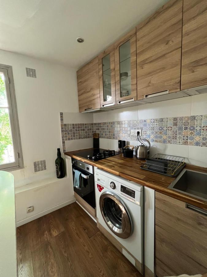 Renove, Vue Sur Palais Des Papes, Terrasse Et Wifi Troisieme Etage Apartamento Avinhão Exterior foto