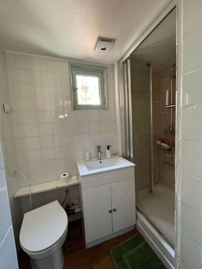 Renove, Vue Sur Palais Des Papes, Terrasse Et Wifi Troisieme Etage Apartamento Avinhão Exterior foto