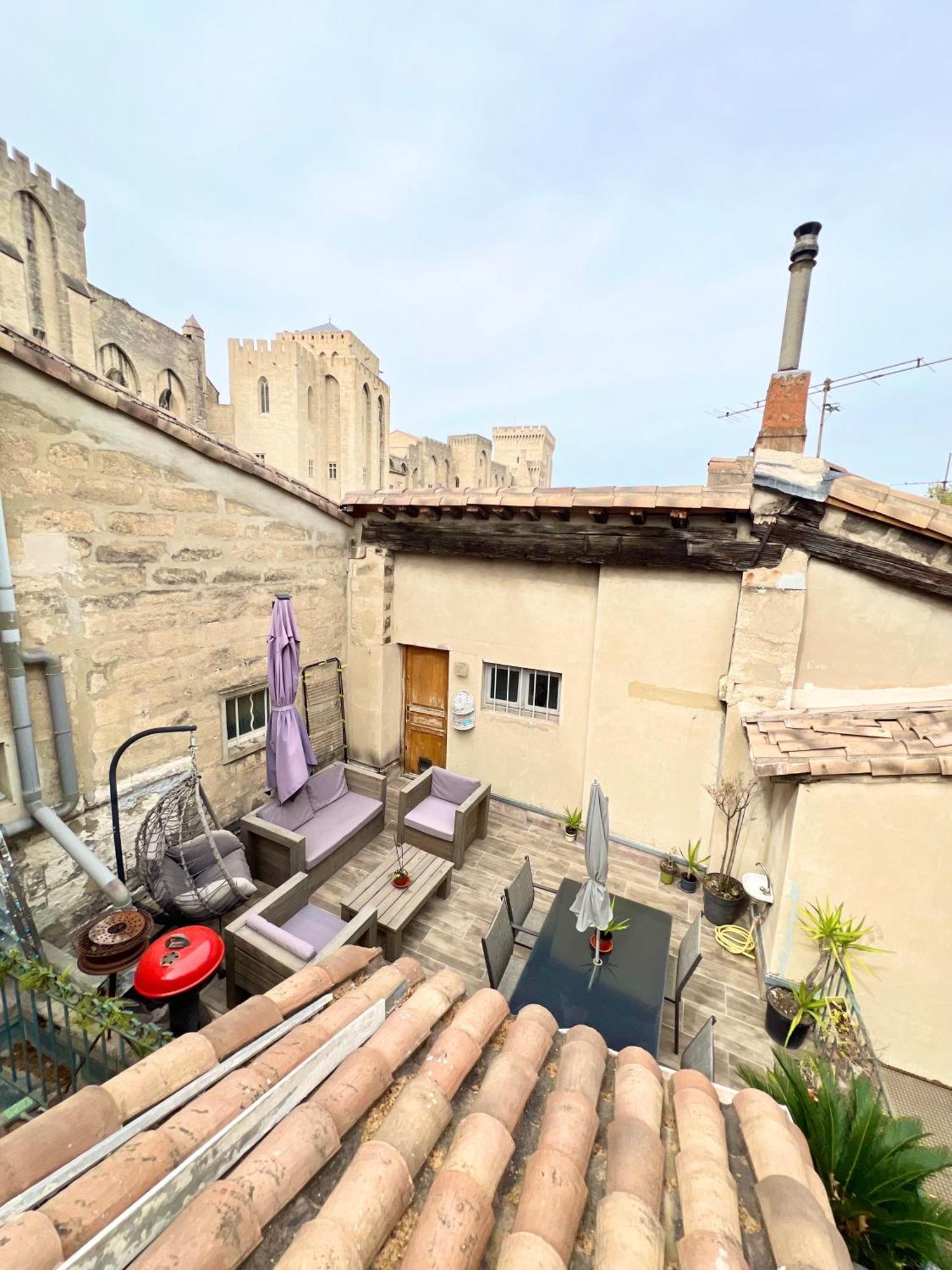 Renove, Vue Sur Palais Des Papes, Terrasse Et Wifi Troisieme Etage Apartamento Avinhão Exterior foto
