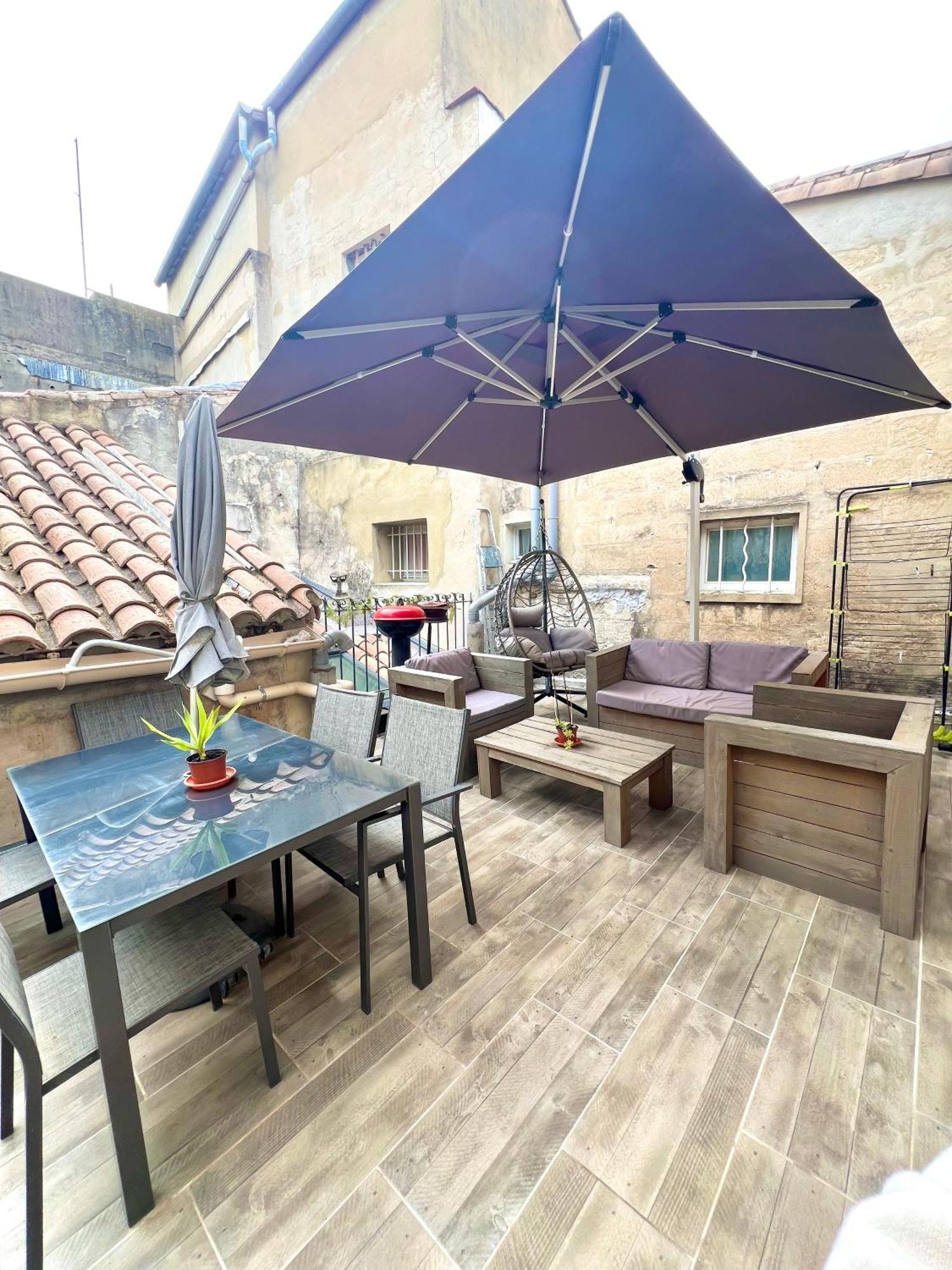 Renove, Vue Sur Palais Des Papes, Terrasse Et Wifi Troisieme Etage Apartamento Avinhão Exterior foto