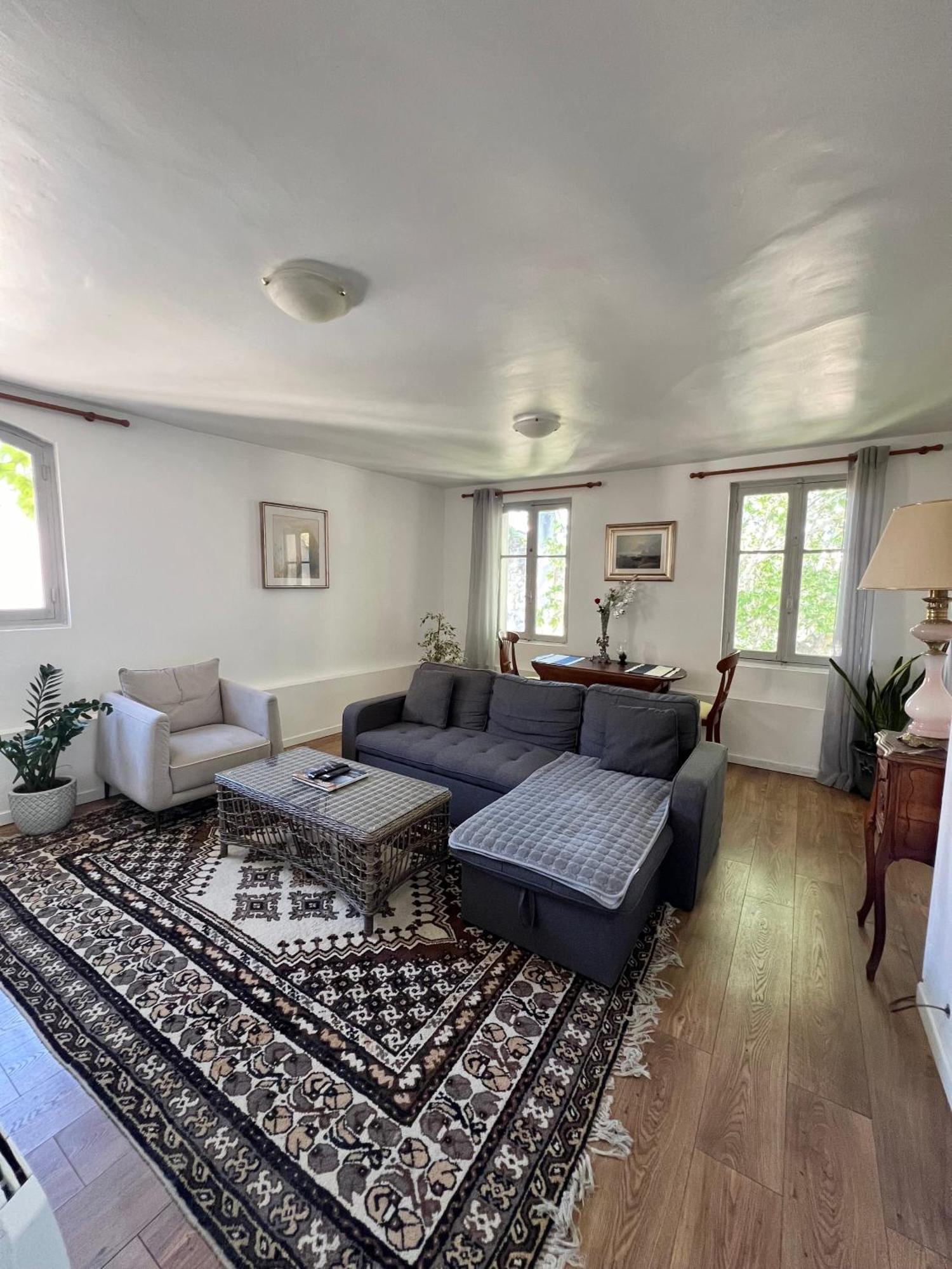 Renove, Vue Sur Palais Des Papes, Terrasse Et Wifi Troisieme Etage Apartamento Avinhão Exterior foto